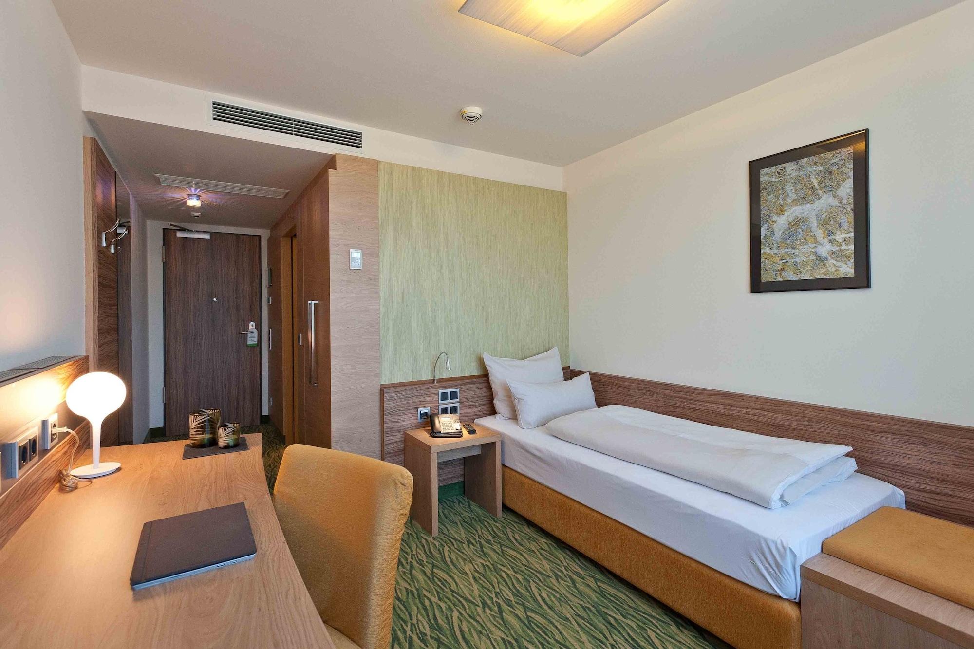 Hotel Bildungsblick Kirchseeon ภายนอก รูปภาพ