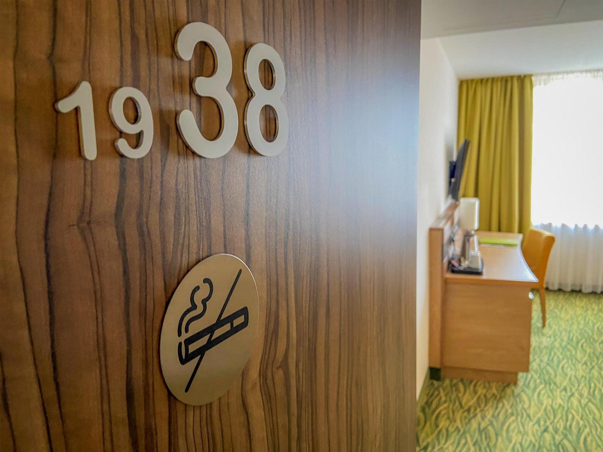 Hotel Bildungsblick Kirchseeon ภายนอก รูปภาพ