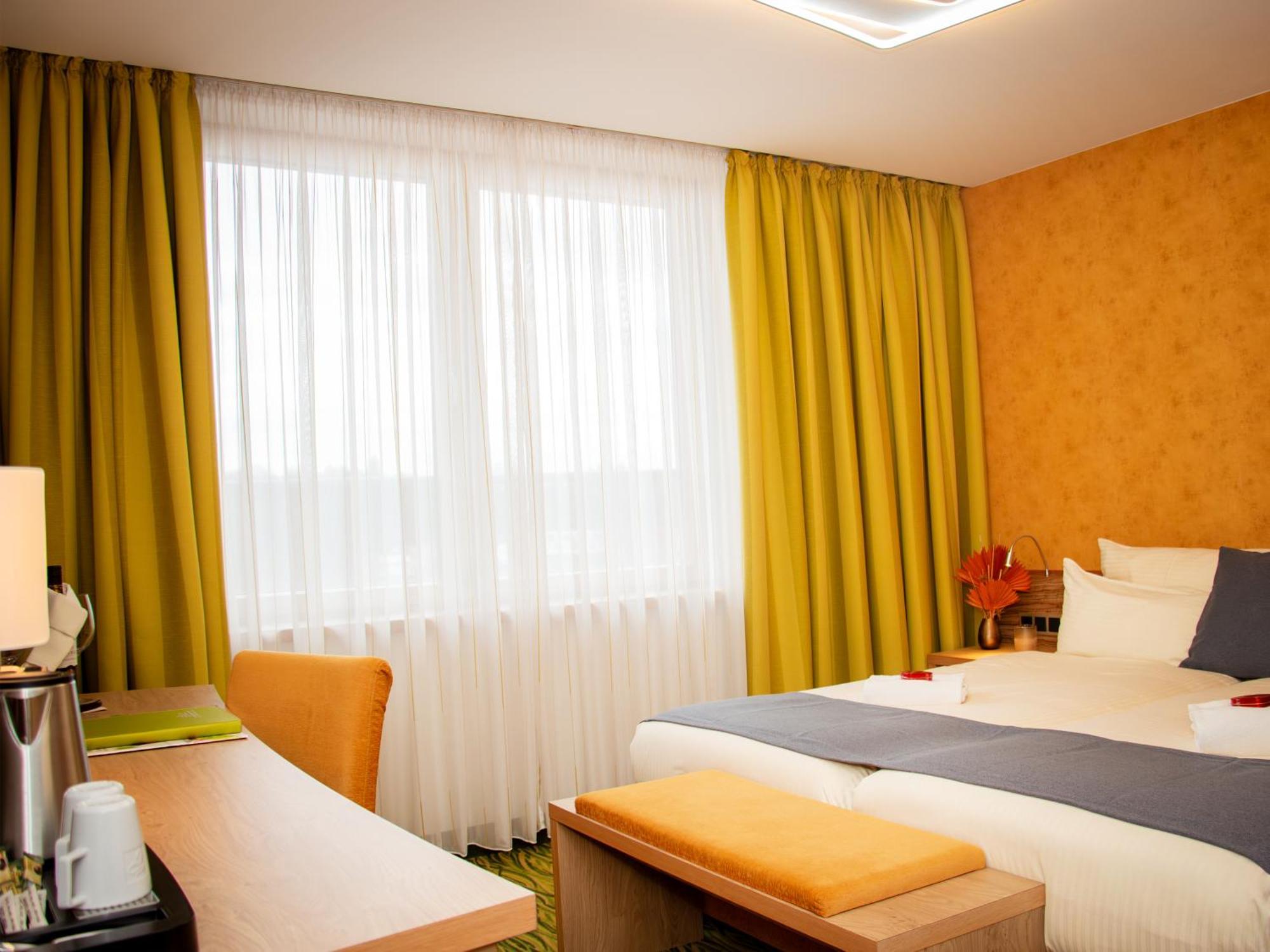 Hotel Bildungsblick Kirchseeon ภายนอก รูปภาพ