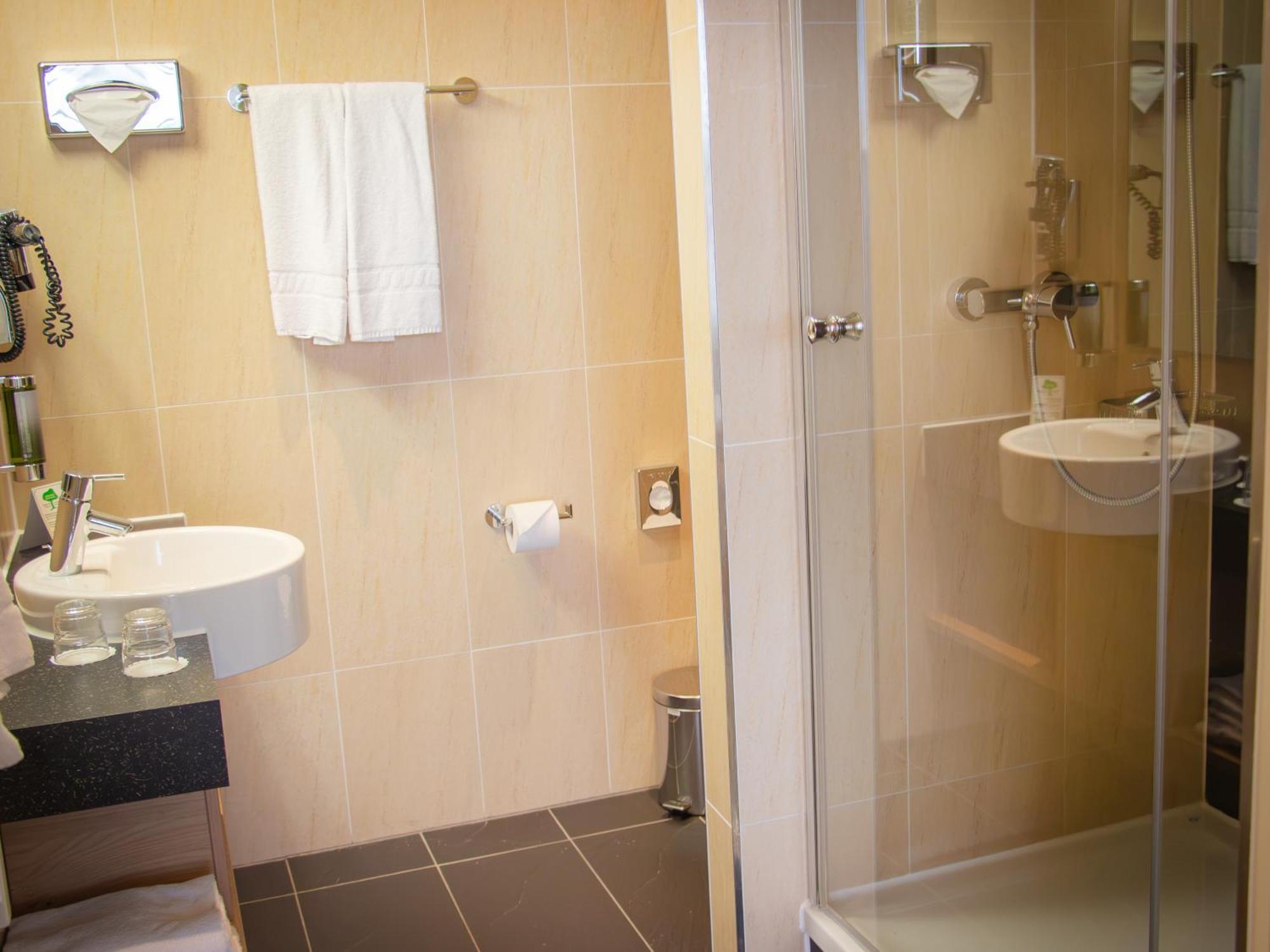 Hotel Bildungsblick Kirchseeon ภายนอก รูปภาพ